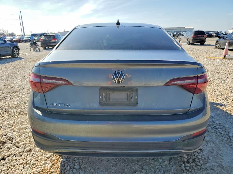 Photo 6 from auction – 2024 VOLKSWAGEN JETTA with VIN 3VWBM7BU5RM051460