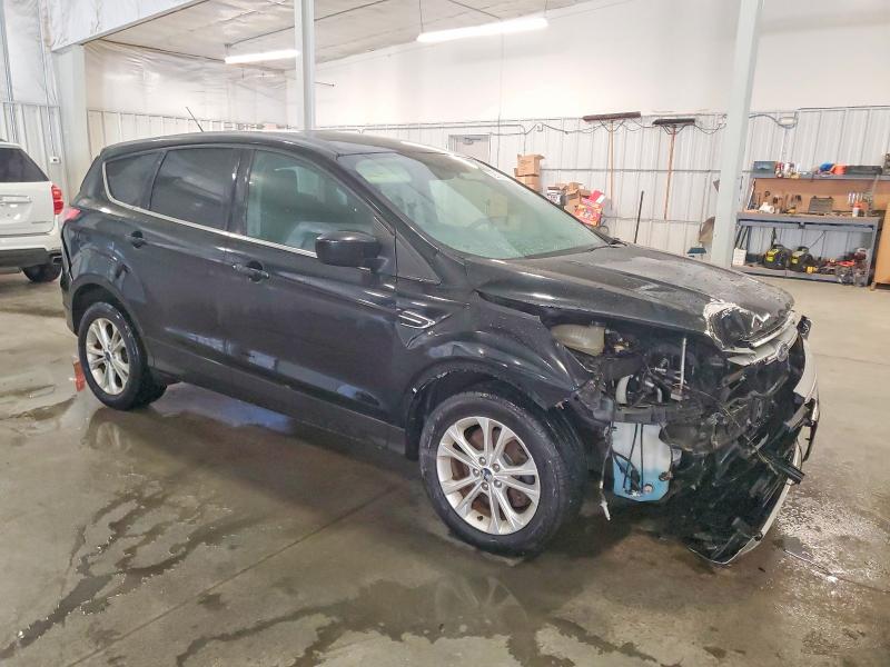 Photo 4 from auction – 2017 FORD ESCAPE SE with VIN 1FMCU9GD9HUD02420