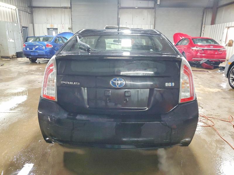 Photo 6 from auction – 2013 TOYOTA PRIUS with VIN JTDKN3DU2D1643703