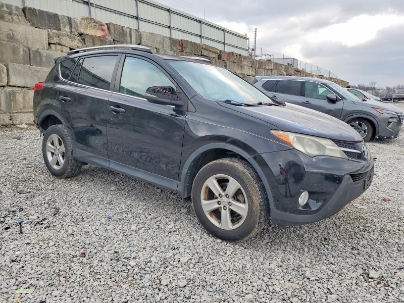 Photo 4 from auction – 2014 TOYOTA RAV4 XLE with VIN 2T3WFREV3EW088031