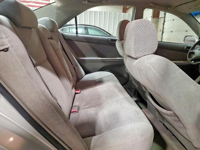 Photo 10 from auction – 2004 TOYOTA CAMRY LE with VIN 4T1BE32K64U903130