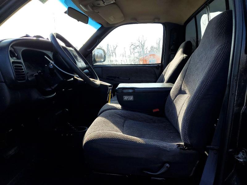 Photo 7 from auction – 2000 DODGE RAM 1500 with VIN 1B7HF16Y8YS514070