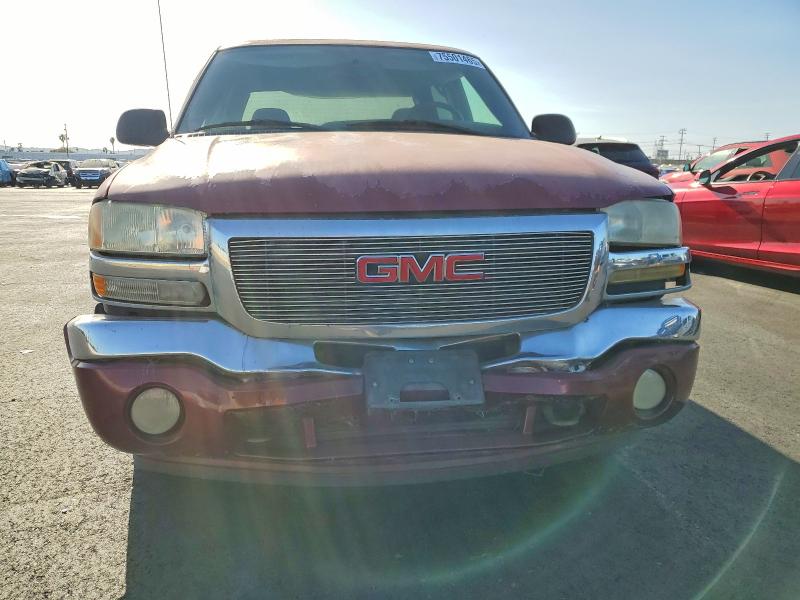 Photo 5 from auction – 2005 GMC NEW SIERRA with VIN 2GTEC13T751141653