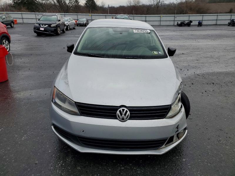 Photo 5 from auction – 2013 VOLKSWAGEN JETTA BASE with VIN 3VW2K7AJXDM303886