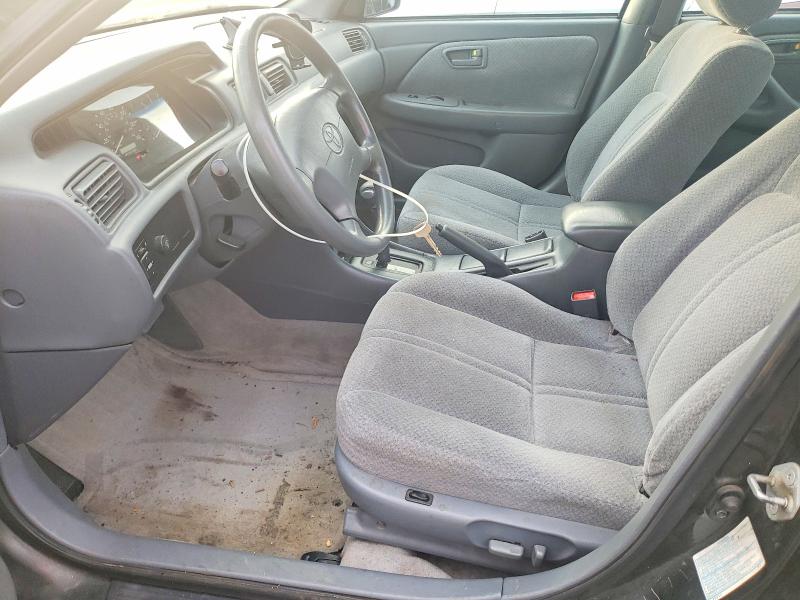 Photo 7 from auction – 2001 TOYOTA CAMRY LE with VIN 4T1BF22K01U970096