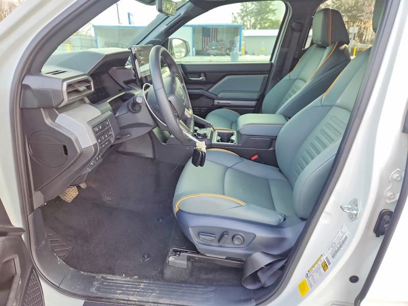 Photo 7 from auction – 2024 TOYOTA TACOMA with VIN 3TYLF5LN0RT008209