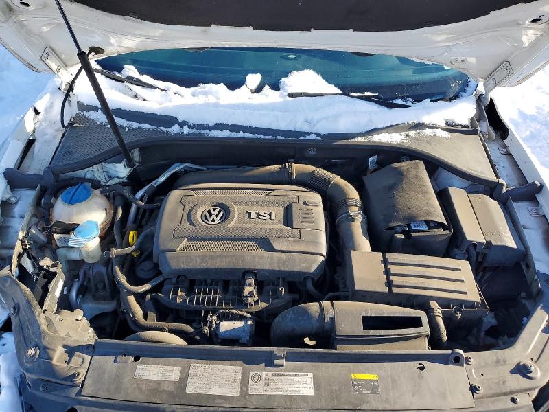 Photo 11 from auction – 2014 VOLKSWAGEN PASSAT S with VIN 1VWAT7A31EC104433