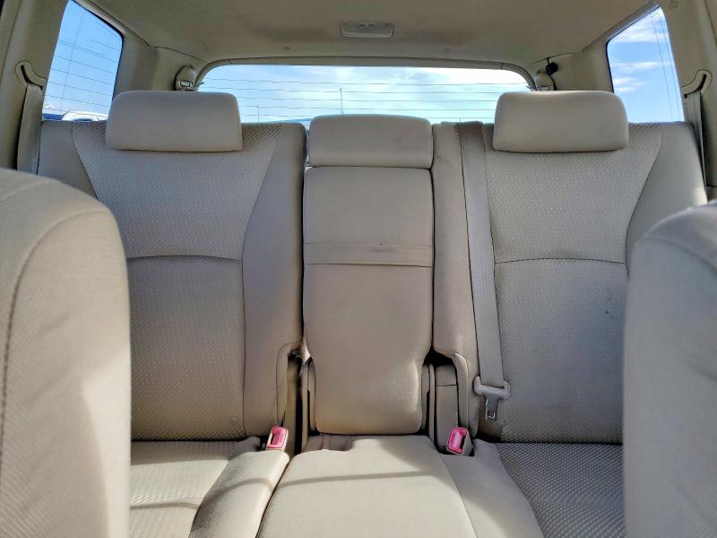 Photo 10 from auction – 2006 TOYOTA HIGHLANDER with VIN JTEDW21A760013027