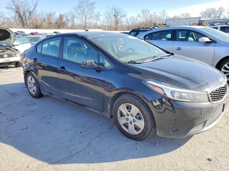 Photo 4 from auction – 2017 KIA FORTE with VIN 3KPFK4A75HE101836