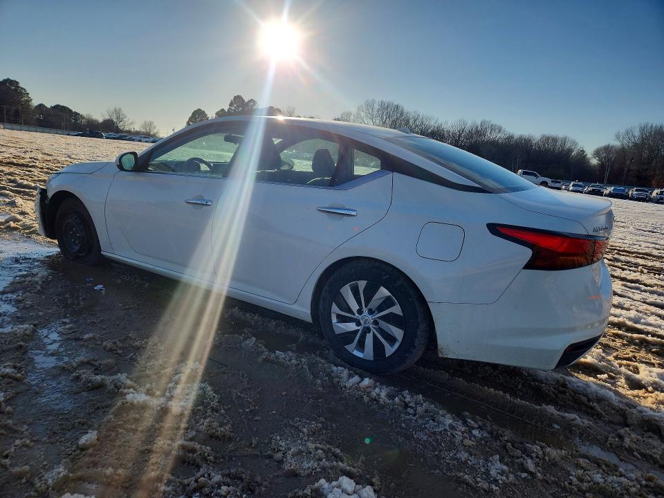 Photo 2 from auction – 2020 NISS ALTIMA with VIN 1N4BL4BV7LC136442