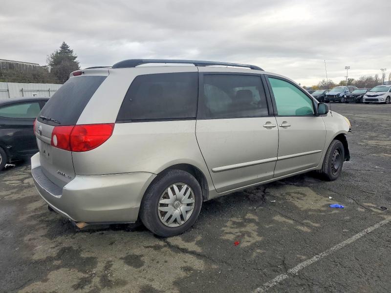 Photo 3 from auction – 2006 TOYOTA SIENNA with VIN 5TDZA23C46S510198
