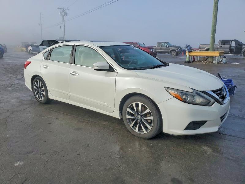 Photo 4 from auction – 2016 NISSAN ALTIMA 2.5 with VIN 1N4AL3AP2GC195252