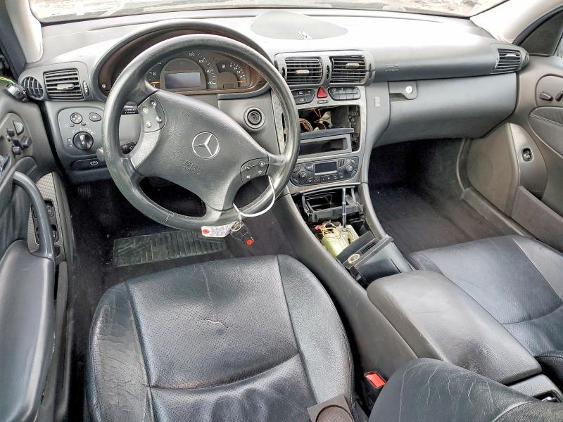 Photo 8 from auction – 2002 MERCEDES-BENZ C 320 with VIN WDBRF64J02F238182