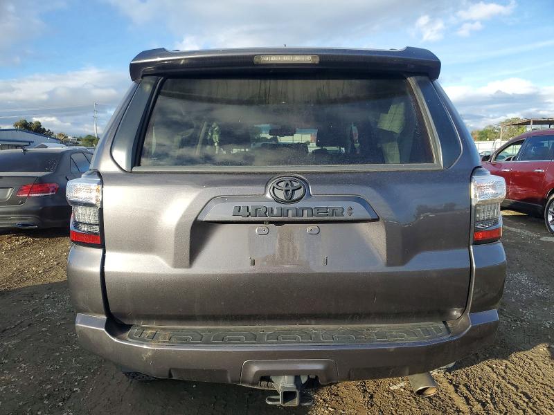Photo 6 from auction – 2022 TOYOTA 4RUNNER with VIN JTEEU5JR3N5255574