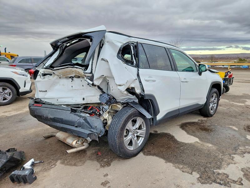 Photo 3 from auction – 2024 TOYOTA RAV4 XLE with VIN 2T3W1RFV2RW326356