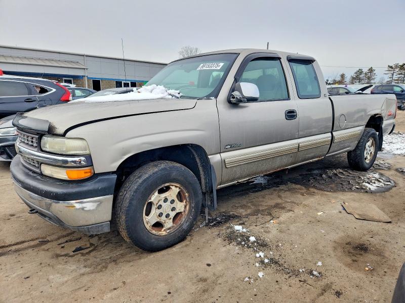 CHEVROLET SILVERADO 2000 with VIN 1GCEK19T3YE265822 - Photo from auction