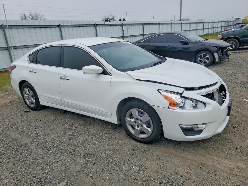 Photo 4 from auction – 2015 NISSAN ALTIMA 2.5 with VIN 1N4AL3AP8FN903698