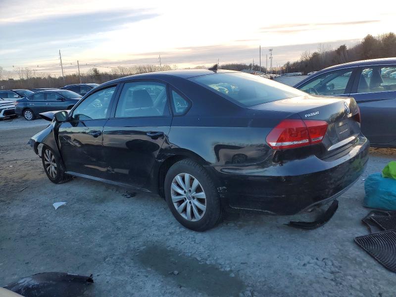 Photo 2 from auction – 2013 VOLKSWAGEN PASSAT S with VIN 1VWAP7A33DC132642