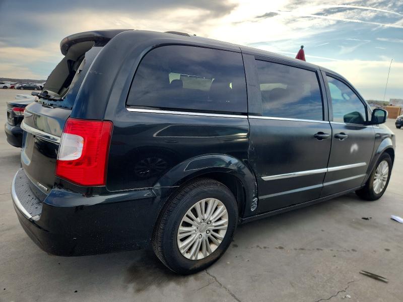 Photo 3 from auction – 2015 CHRYSLER TOWN & COU with VIN 2C4RC1JG4FR677664
