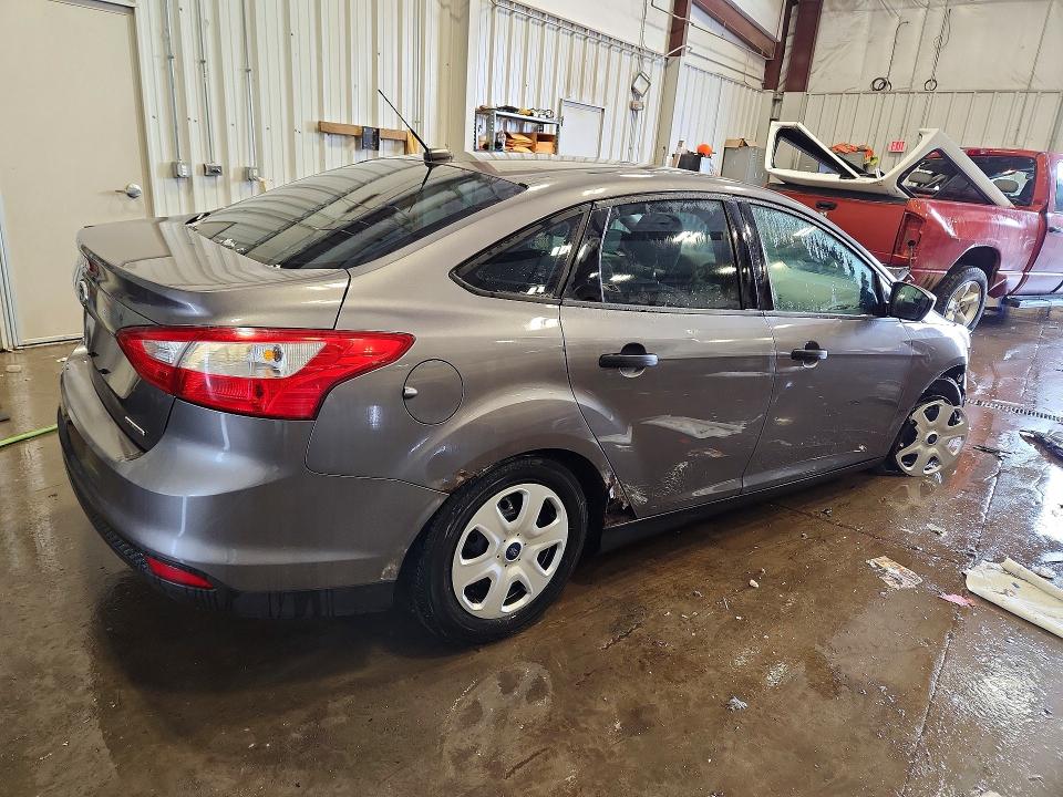 Фото 3 с аукциона – 2014 FORD FOCUS S с VIN 1FADP3E25EL131493