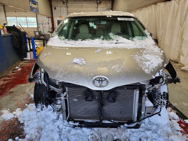 Photo 5 from auction – 2017 TOYOTA SIENNA LE with VIN 5TDKZ3DCXHS892058