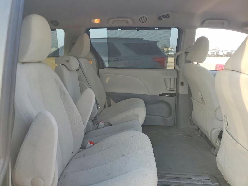 Photo 11 from auction – 2012 TOYOTA SIENNA LE with VIN 5TDKK3DC0CS277435
