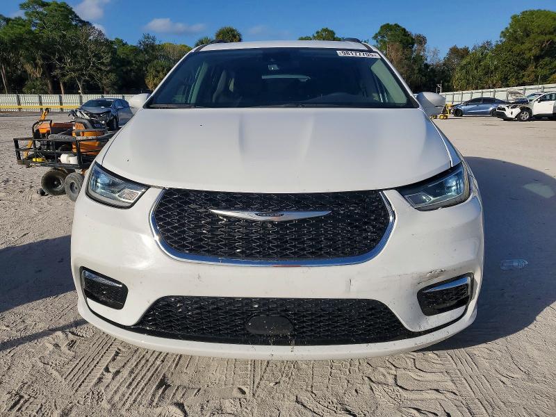 Photo 5 from auction – 2022 CHRYSLER PACIFICA T with VIN 2C4RC1BGXNR149236