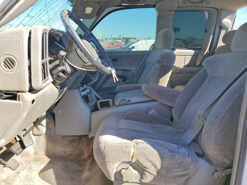 Photo 7 from auction – 1999 CHEVROLET SILVERADO with VIN 2GCEC19T6X1216322