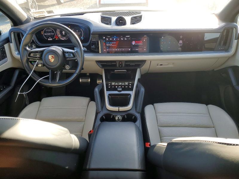 Photo 8 from auction – 2024 PORSCHE CAYENNE S with VIN WP1AL2AY6RDA34282