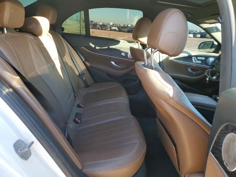 Photo 10 from auction – 2017 MERCEDES-BENZ E 300 with VIN WDDZF4JB3HA032370