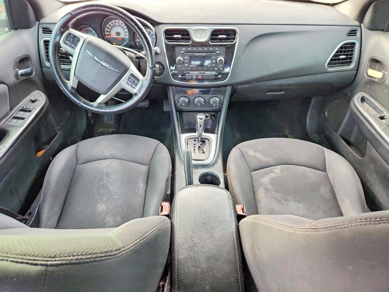 Photo 8 from auction – 2013 CHRYSLER 200 TOURIN with VIN 1C3CCBBB5DN513322