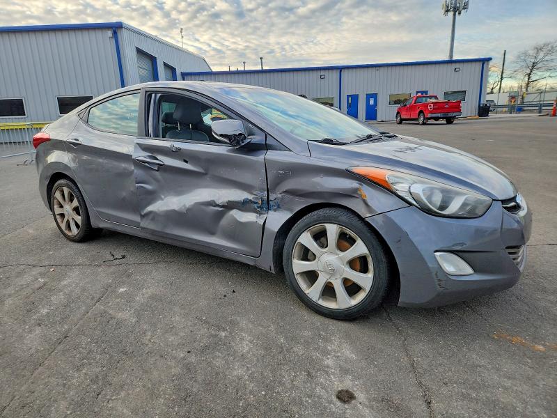 Photo 4 from auction – 2011 HYUNDAI ELANTRA GL with VIN 5NPDH4AE3BH075227