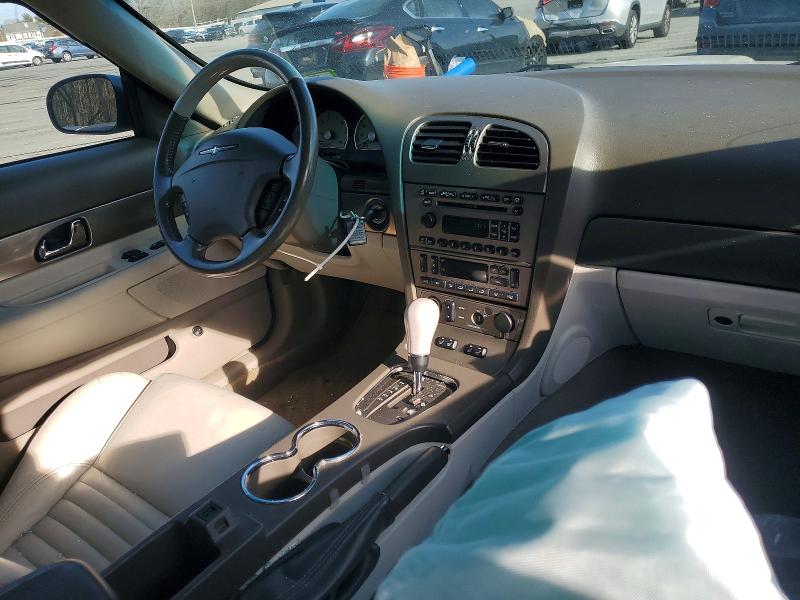 Photo 8 from auction – 2005 FORD THUNDERBIRD with VIN 1FAHP69A95Y108371