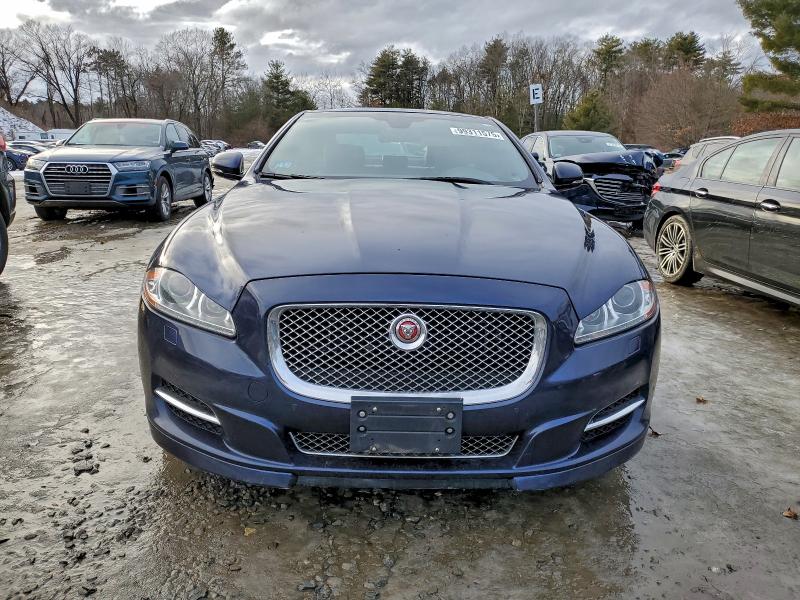 Photo 5 from auction – 2015 JAGUAR XJ with VIN SAJWJ1CD0F8V90062