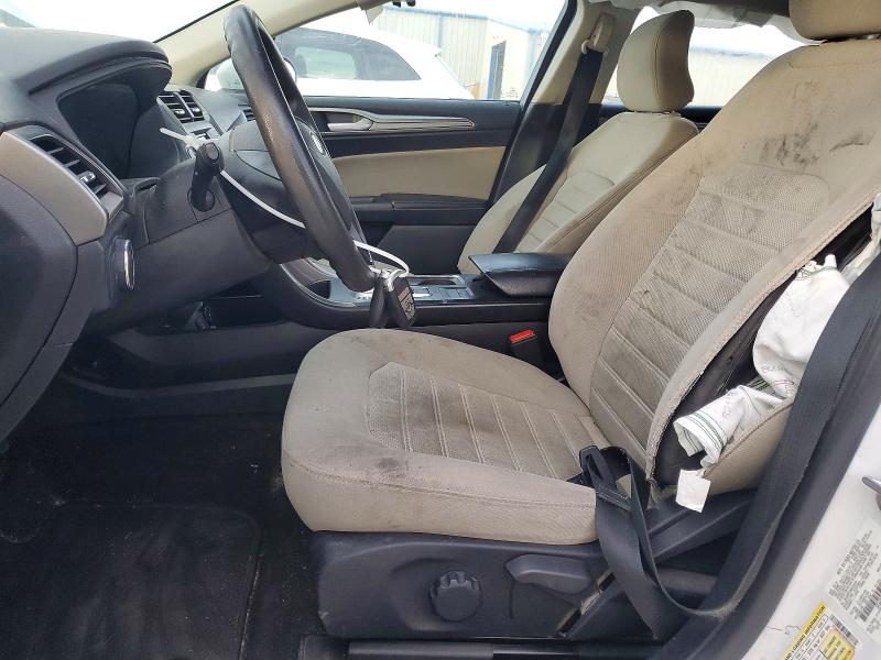 Photo 7 from auction – 2019 FORD FUSION S with VIN 3FA6P0G78KR250409