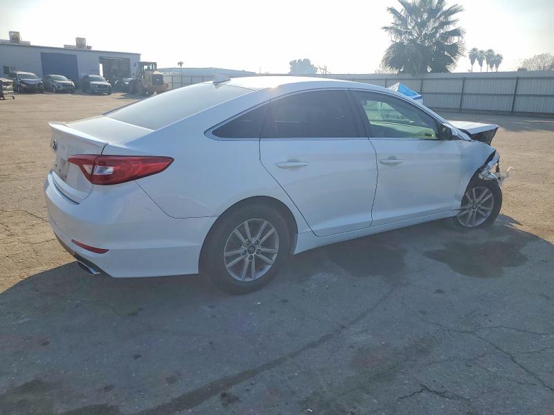 Photo 3 from auction – 2015 HYUNDAI SONATA SE with VIN 5NPE24AF2FH129587