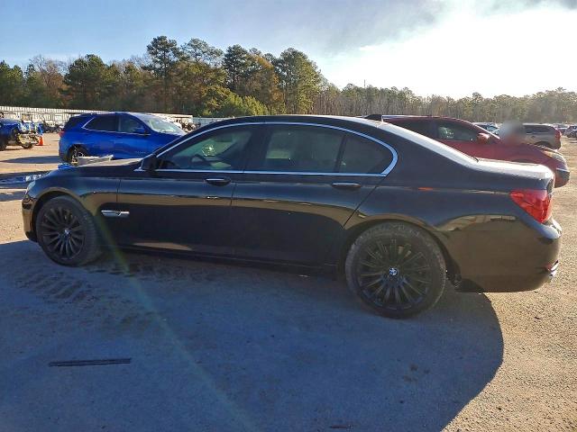 Photo 2 from auction – 2010 BMW 750 with VIN WBAKA8C58ACY36096