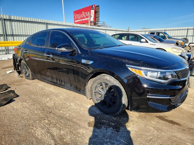 Photo 4 from auction – 2017 KIA OPTIMA with VIN 5XXGT4L33HG139701