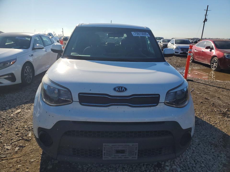 Photo 5 from auction – 2017 KIA SOUL with VIN KNDJN2A27H7450877