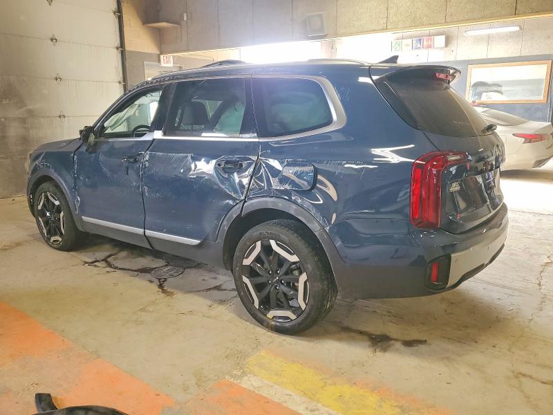 Photo 2 from auction – 2023 KIA TELLURIDE with VIN 5XYP6DGC6PG340083