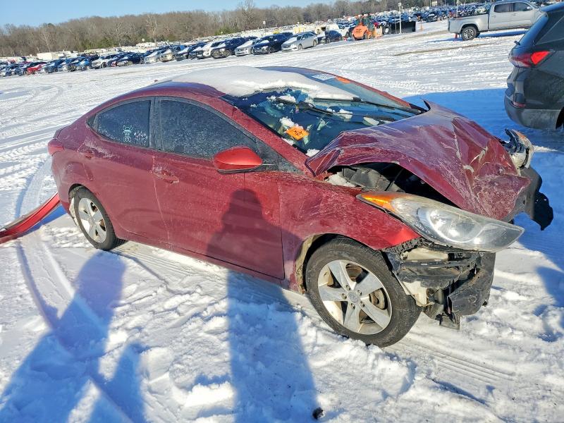 Photo 4 from auction – 2013 HYUNDAI ELANTRA GL with VIN 5NPDH4AE9DH378645