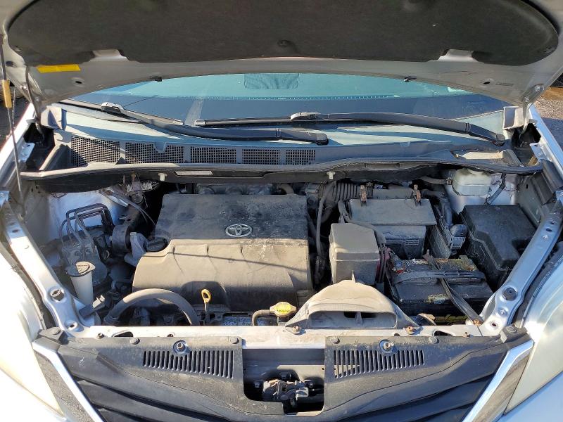 Photo 12 from auction – 2011 TOYOTA SIENNA LE with VIN 5TDKK3DC6BS085564