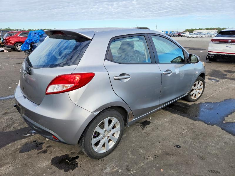 Photo 3 from auction – 2011 MAZDA MAZDA2 with VIN JM1DE1HZXB0129751
