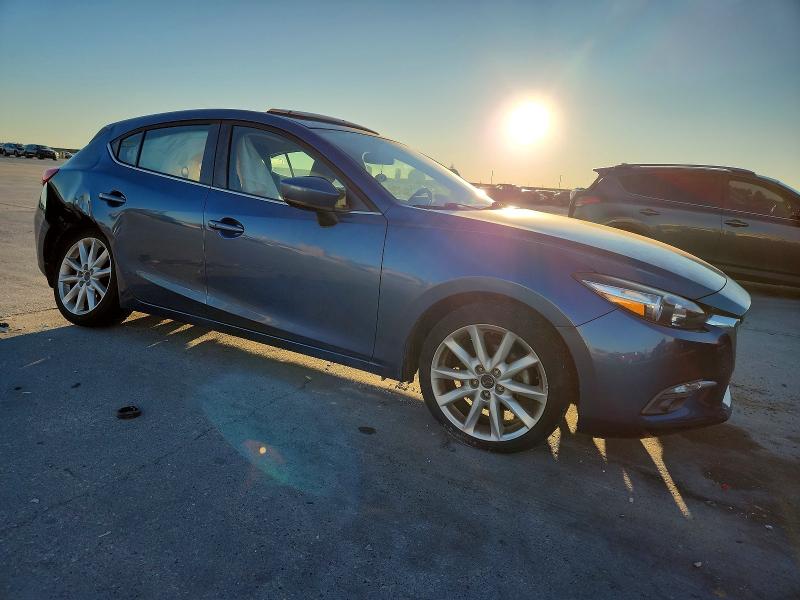 Photo 4 from auction – 2017 MAZDA 3 with VIN 3MZBN1M37HM143585