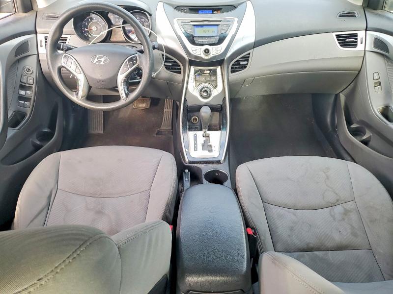 Photo 8 from auction – 2012 HYUNDAI ELANTRA with VIN 5NPDH4AE8CH141904