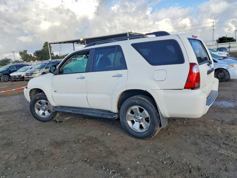 Photo 2 from auction – 2006 TOYOTA 4RUNNER SR with VIN JTEZU14R660077907
