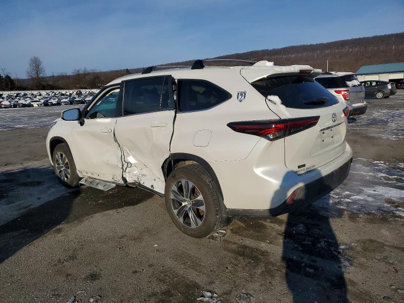 Photo 2 from auction – 2024 TOYOTA HIGHLANDER with VIN 5TDKDRBH0RS540687