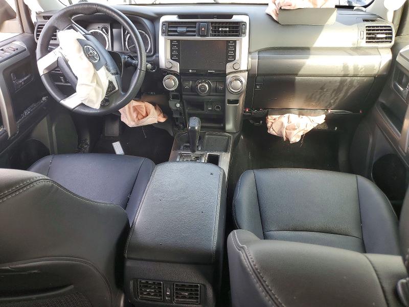 Photo 8 from auction – 2024 TOYOTA 4RUNNER TR with VIN JTEAU5JR7R5312640