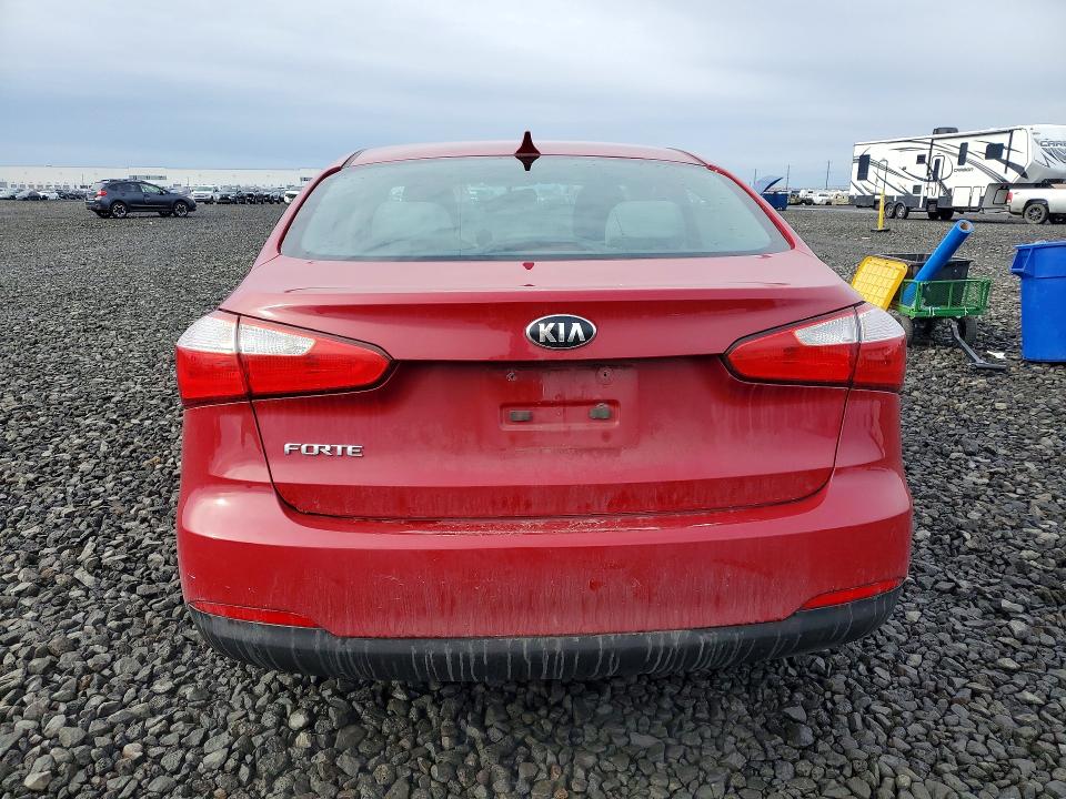 Photo 6 from auction – 2015 KIA FORTE LX with VIN KNAFX4A69F5425600