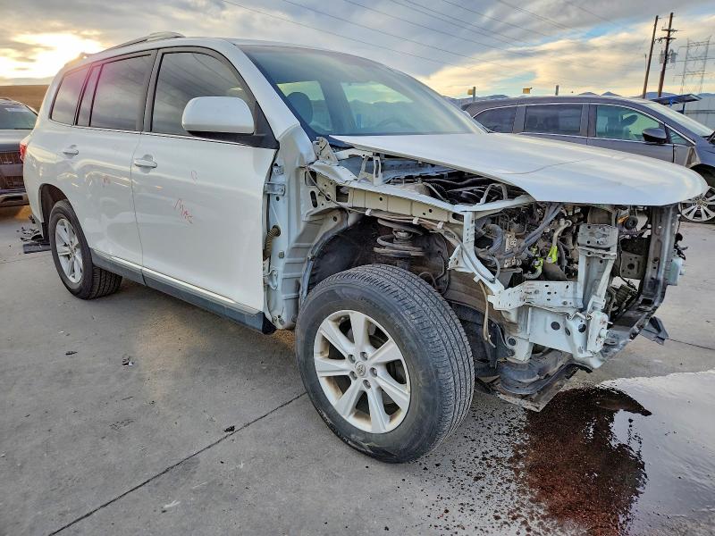 Photo 4 from auction – 2013 TOYOTA HIGHLANDER with VIN 5TDZK3EH7DS114243